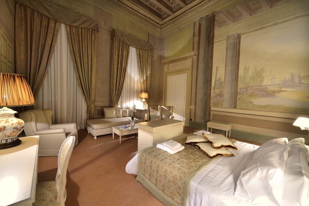 Palazzo Guicciardini Hotel Флоренция Стая снимка