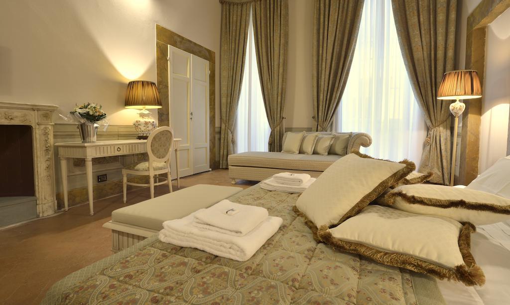 Palazzo Guicciardini Hotel Флоренция Стая снимка